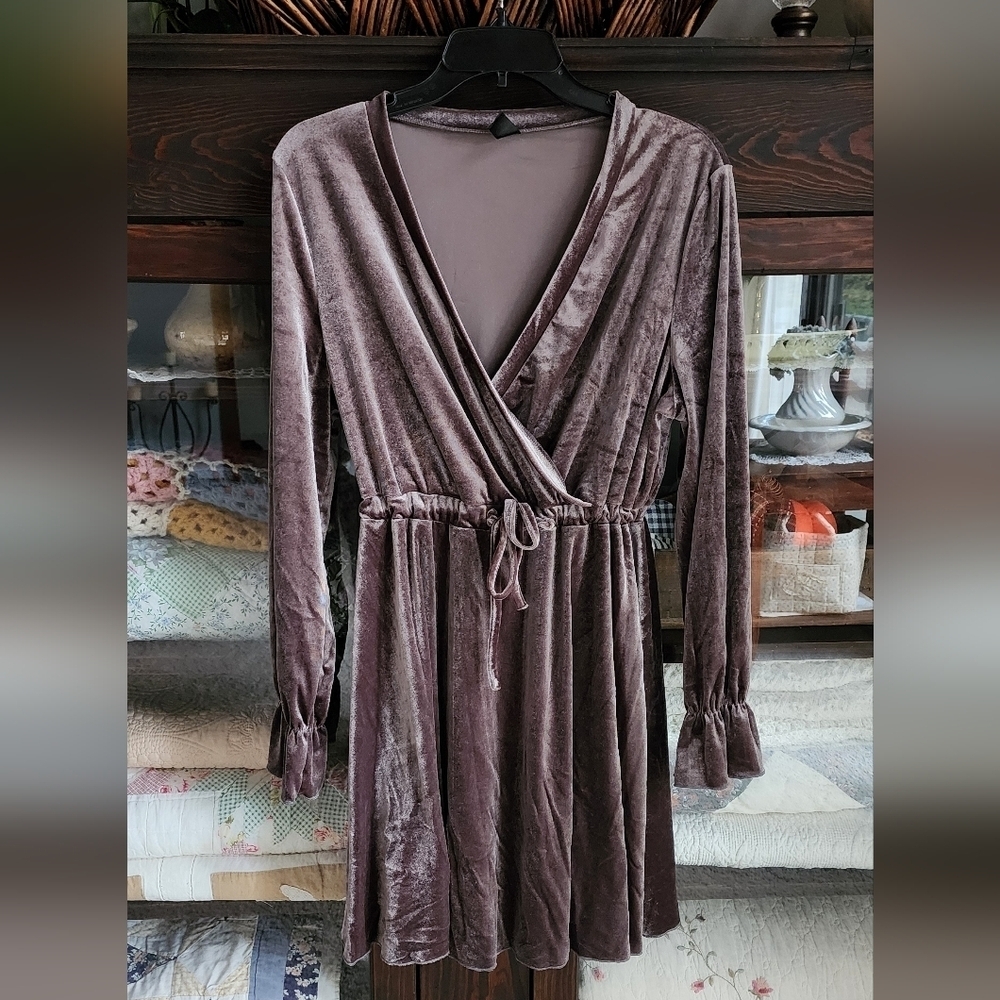 SHEIN Velvet Wrap Dress